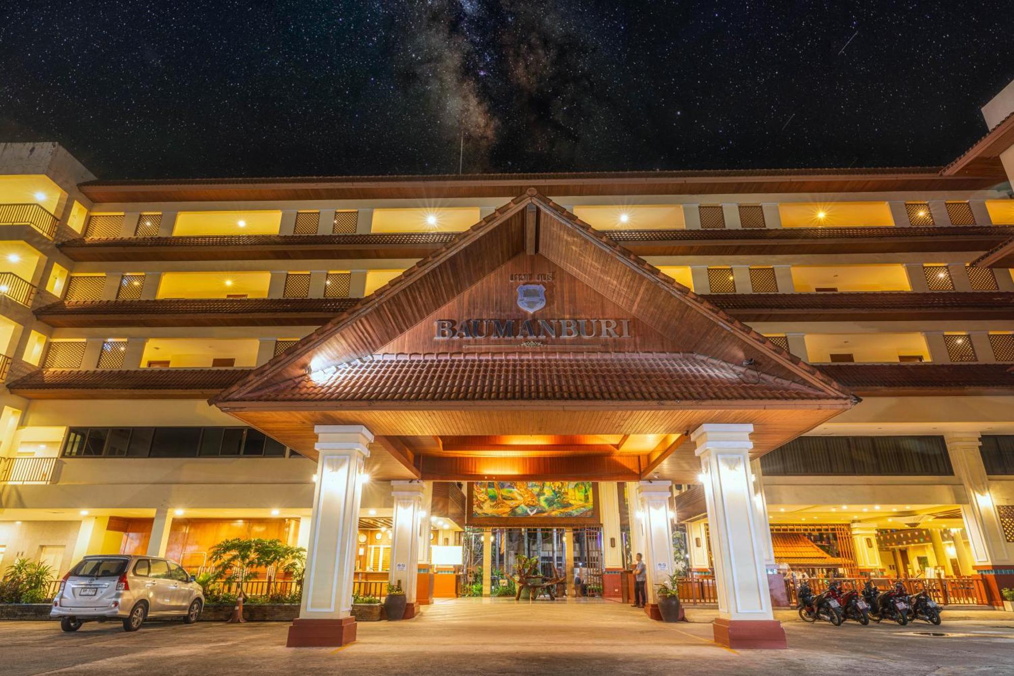 Baumanburi Khách sạn 4*