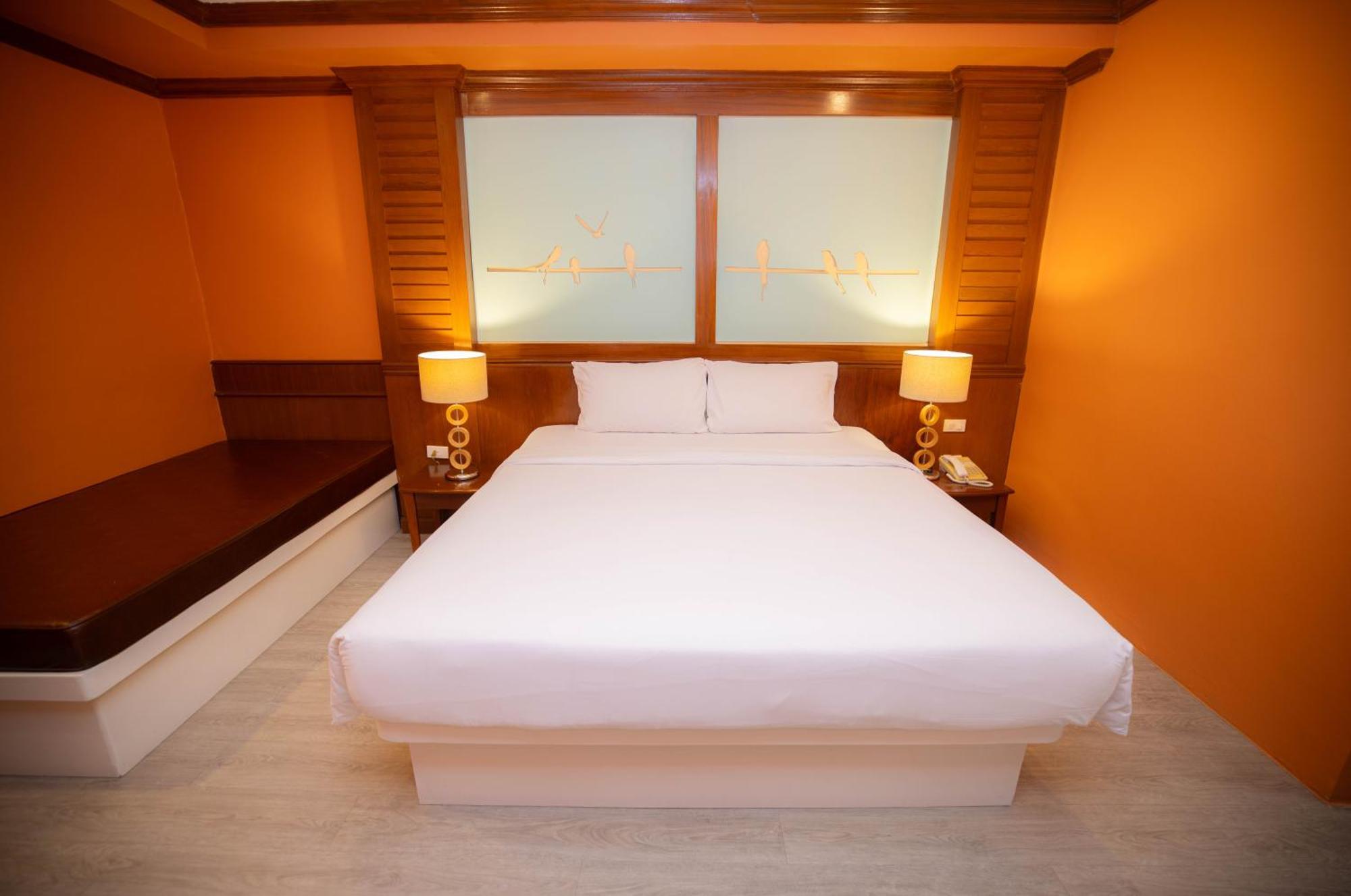 Khách sạn Baumanburi Patong