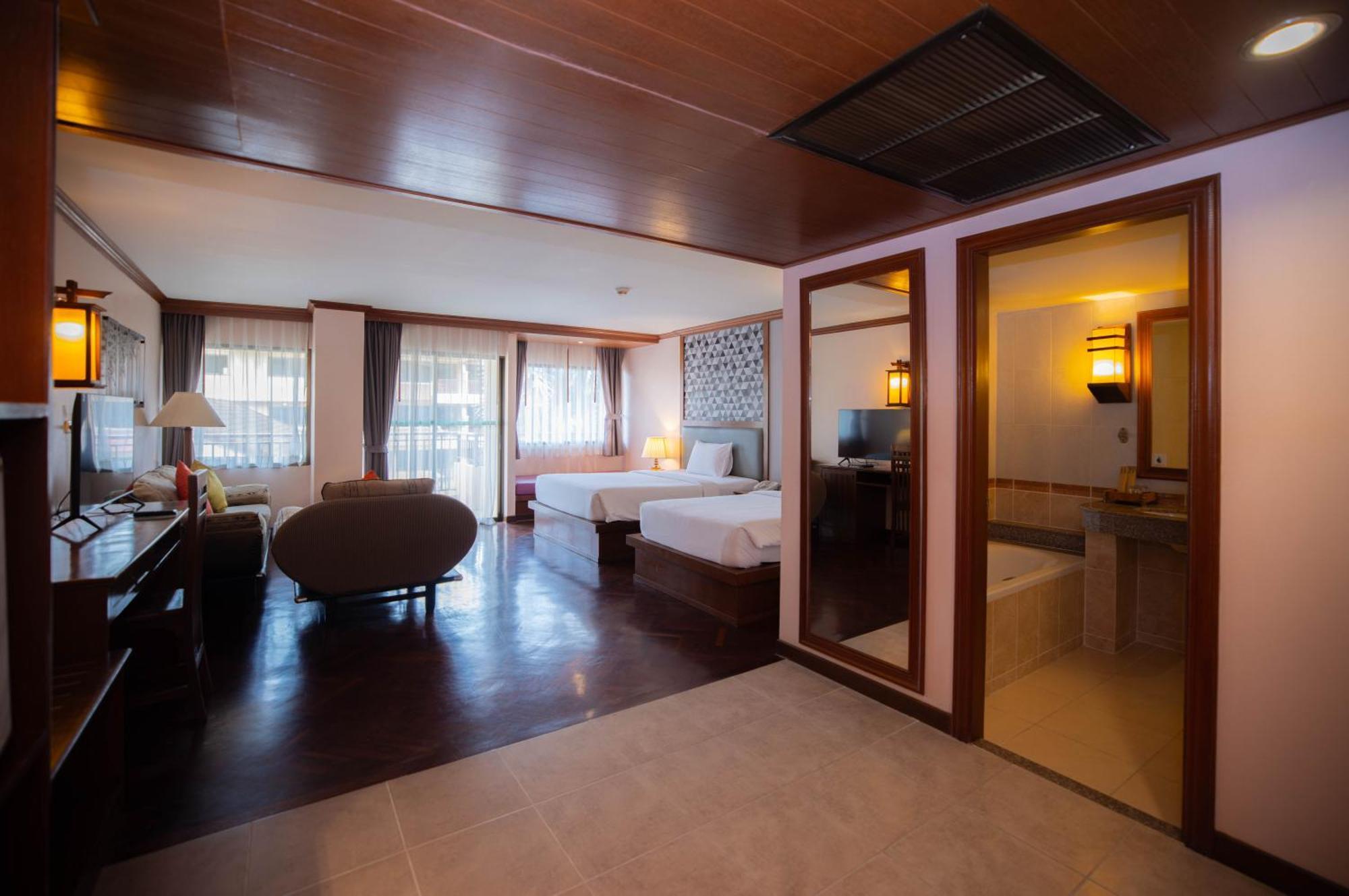 Khách sạn Baumanburi Patong