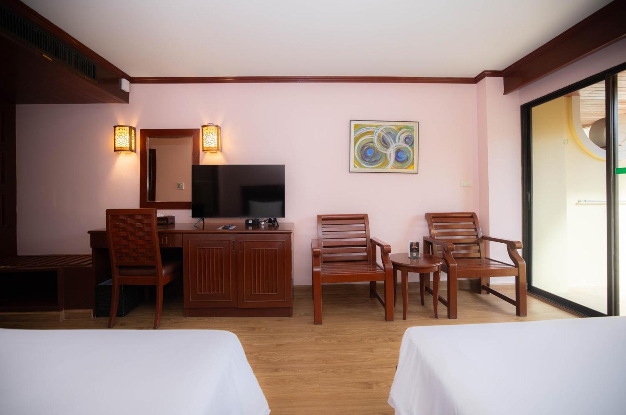 Baumanburi Khách sạn Patong