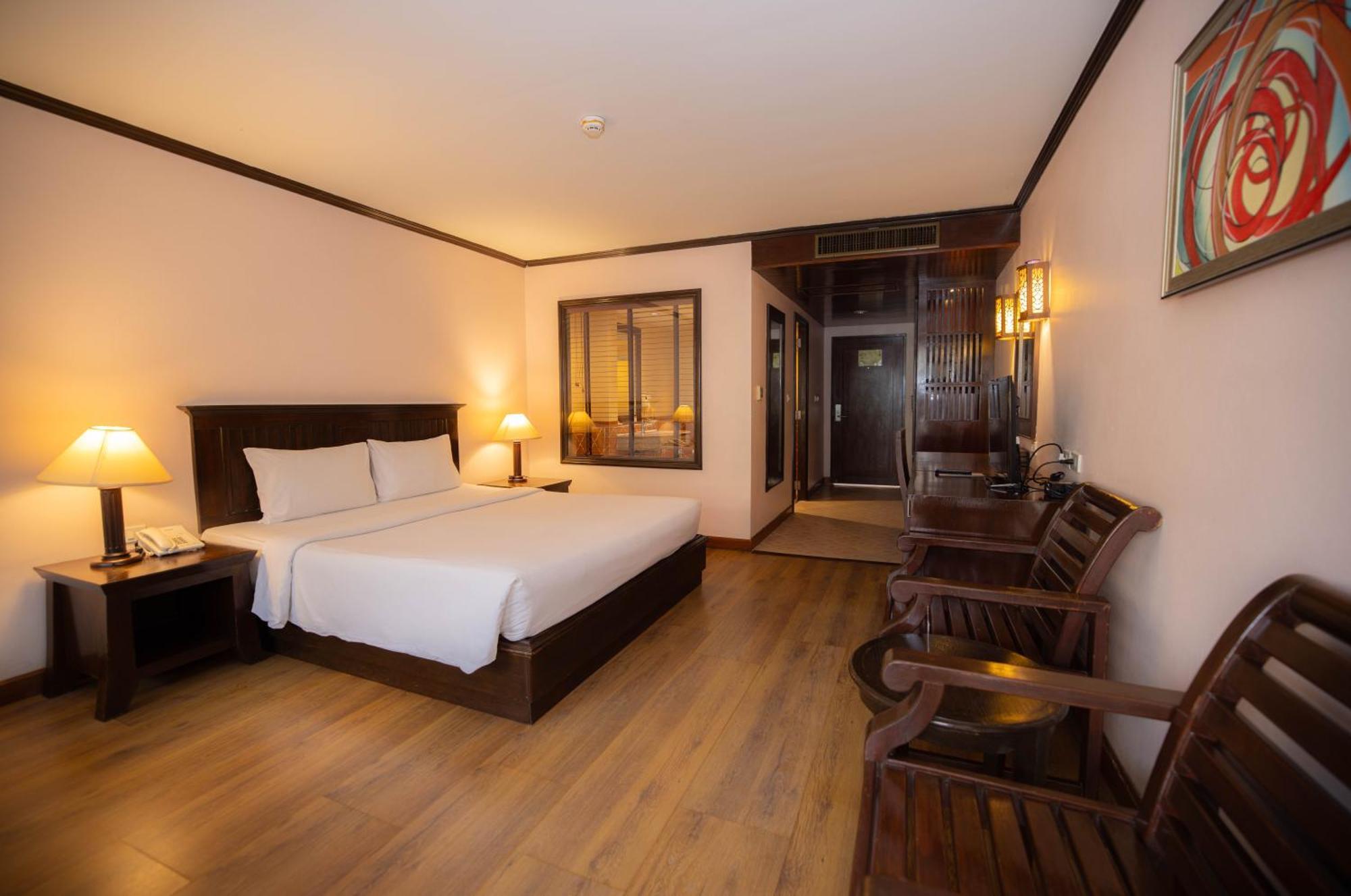 Hotel Baumanburi - Sha 4*